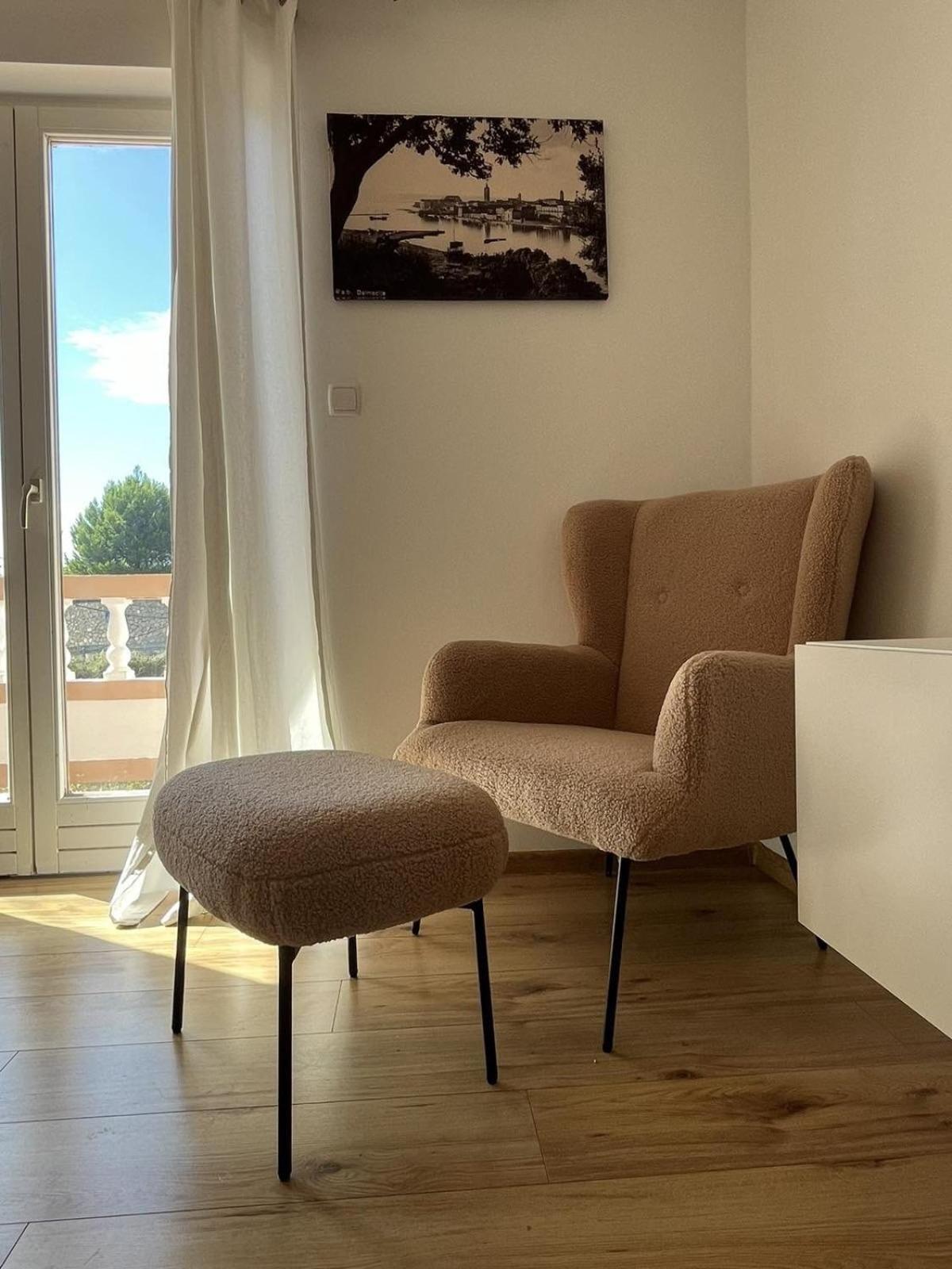 Apartment Beg Раб Екстериор снимка