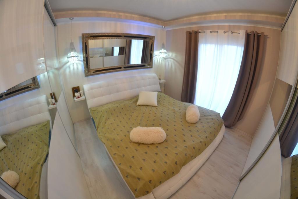 Apartment Beg Раб Стая снимка
