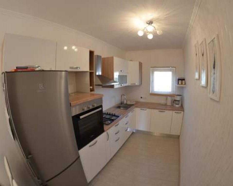 Apartment Beg Раб Стая снимка