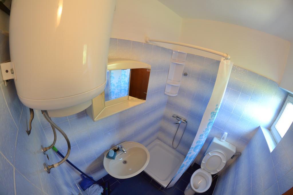 Apartment Beg Раб Екстериор снимка