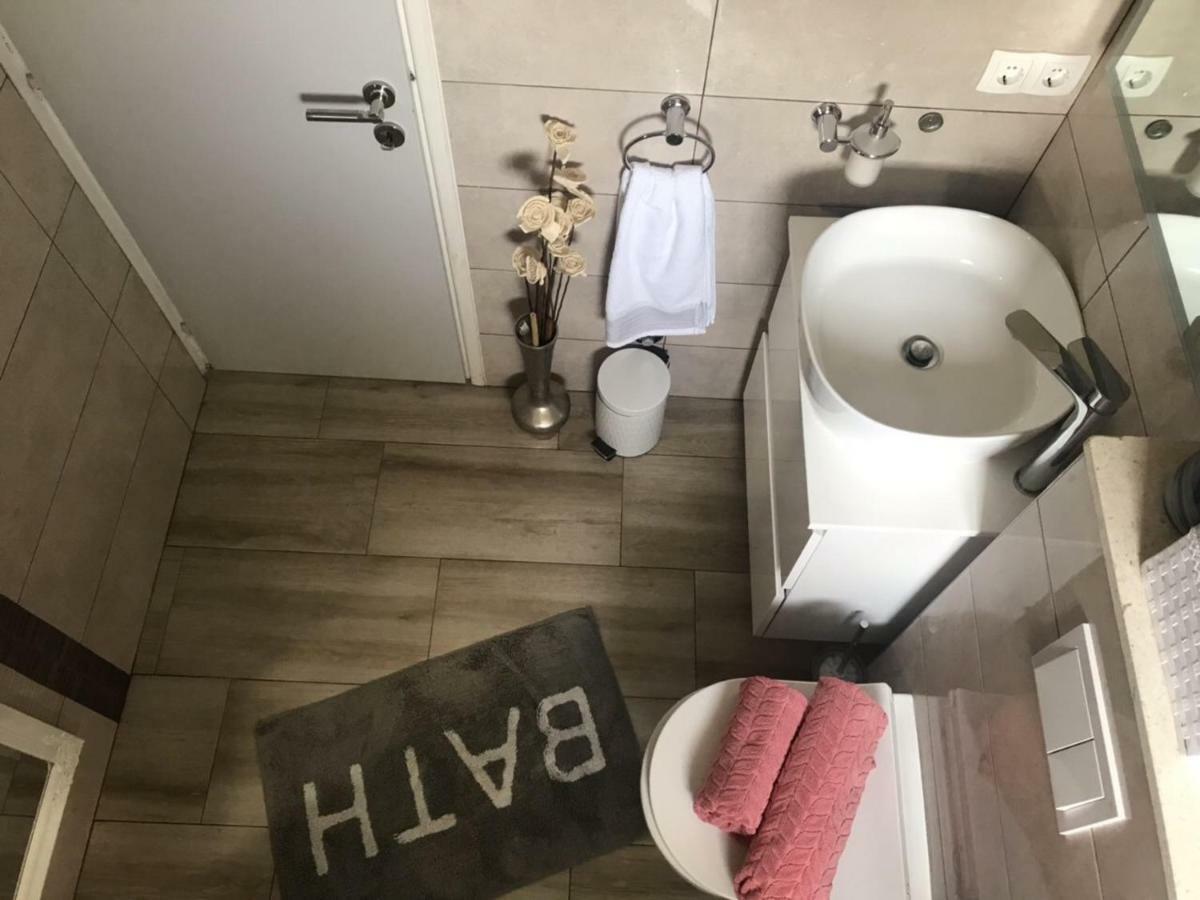 Apartment Beg Раб Екстериор снимка